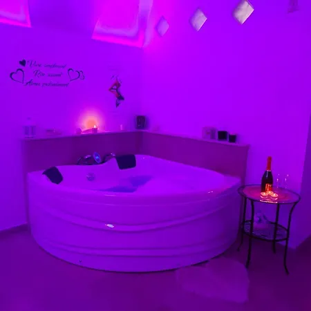 La Del Marchese Bed & Breakfast *